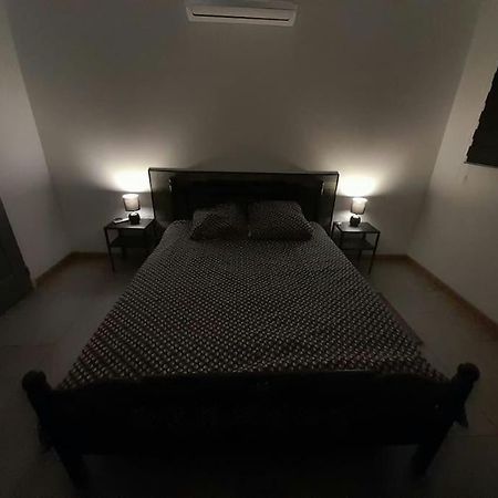 Appartement Spacieux &Tres Calme. Spacious & Very Quiet Apartment. Carros Dış mekan fotoğraf