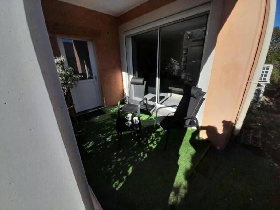 Appartement Spacieux &Tres Calme. Spacious & Very Quiet Apartment. Carros Dış mekan fotoğraf